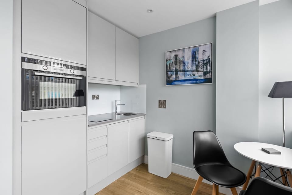 Apartment, Private Bathroom, City View | Shared kitchen