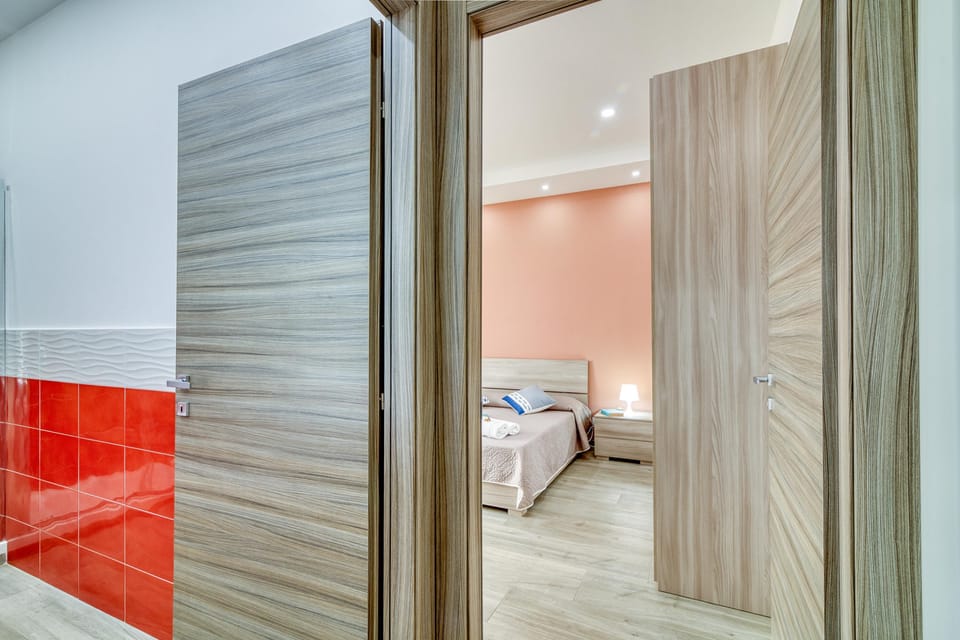 Family Apartment, 1 Bedroom, Balcony, Sea Facing (Corallo House 200m From The Sea) | 1 bedroom