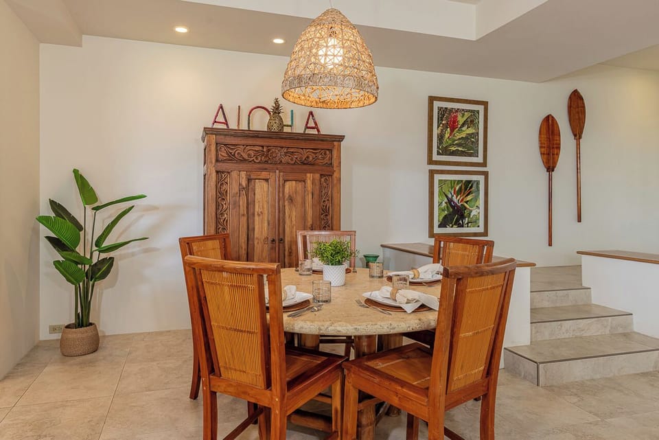 Simple, stylish dining setup for gatherings