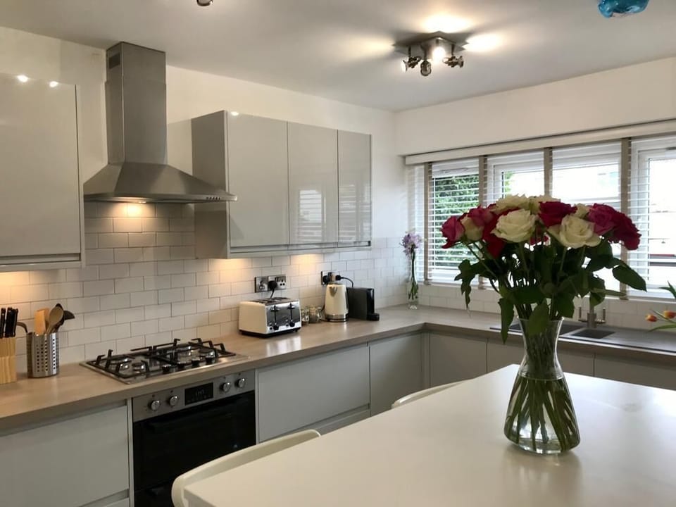 Kitchen with bar table