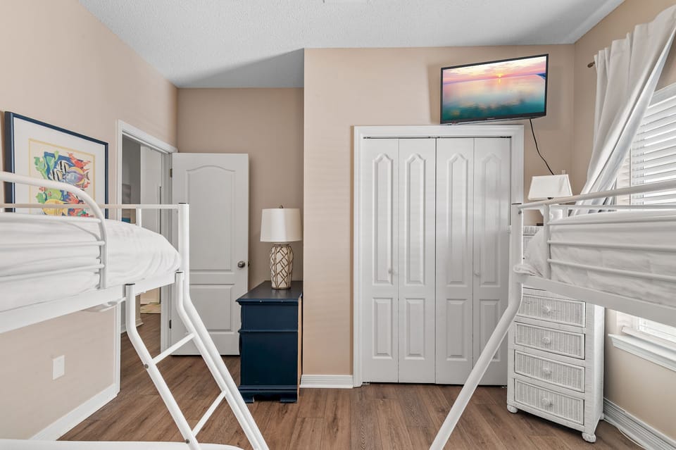 Bunk room