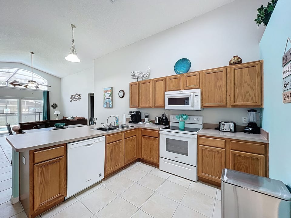 Fully stocked kitchen