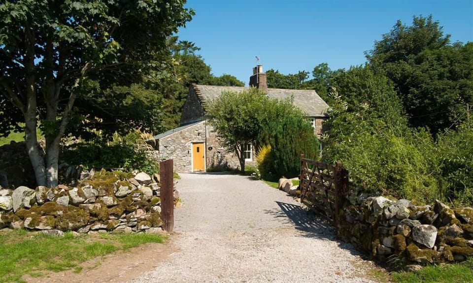 Cottage | Interior