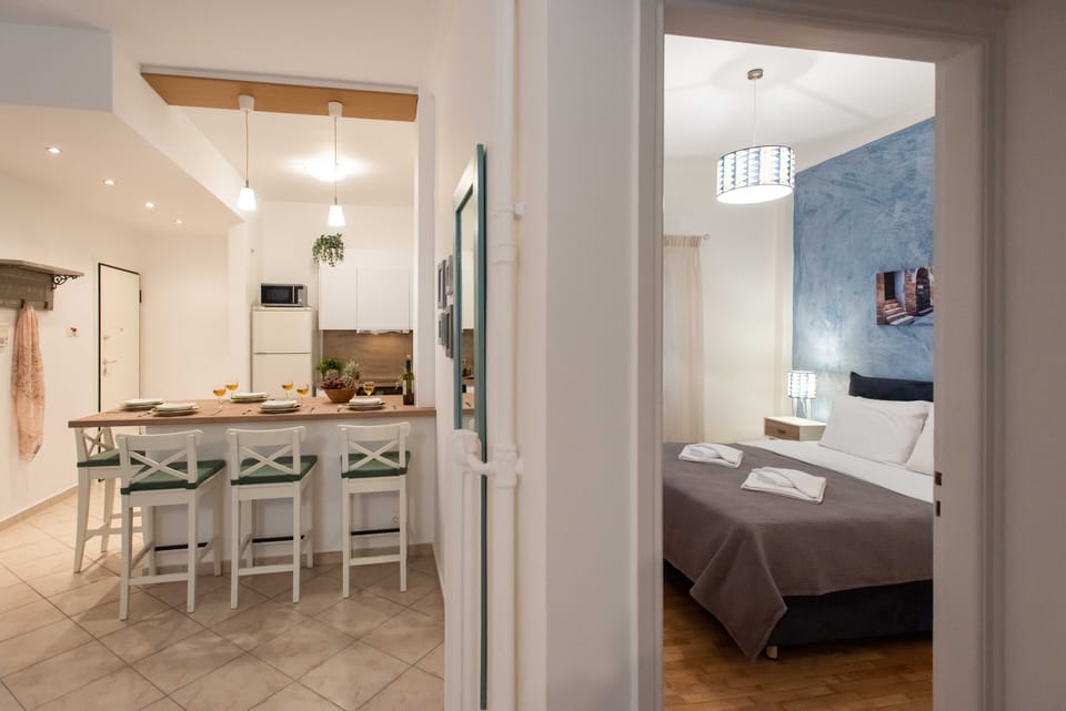 Blue Ark Comfort near Acropolis Apartment in Athens