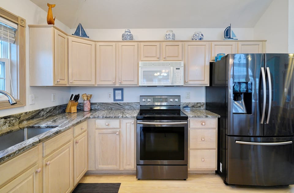 Kitchen - Top Level