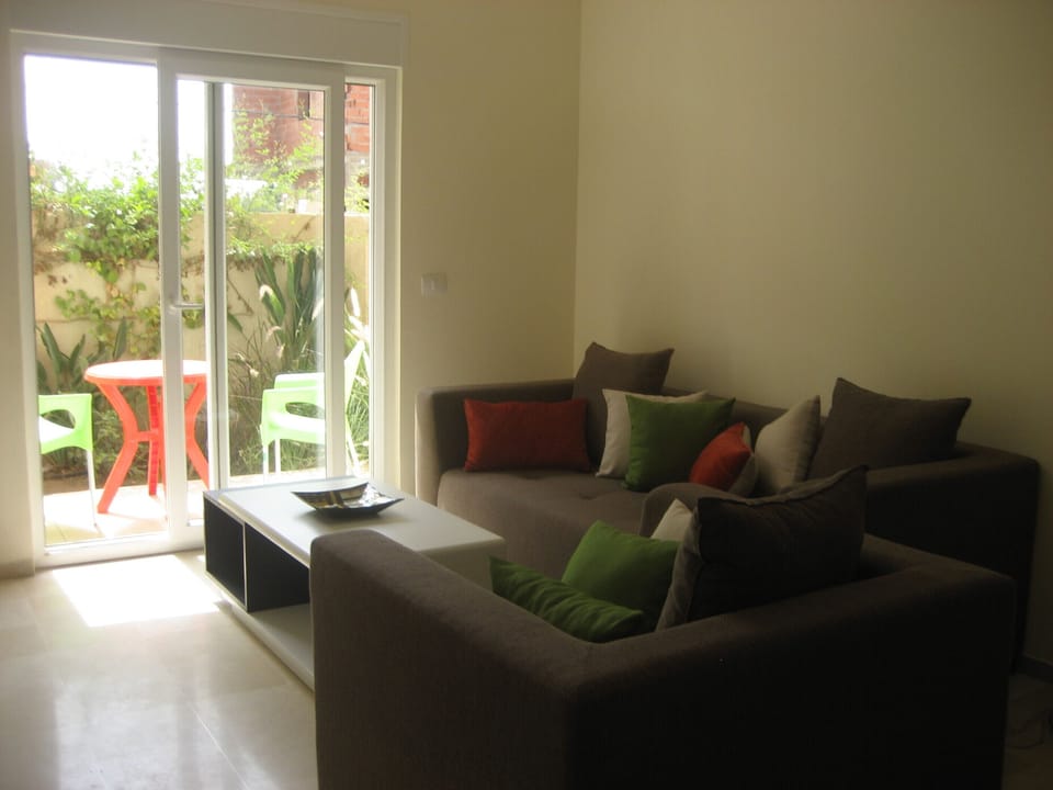 living with access to terrace