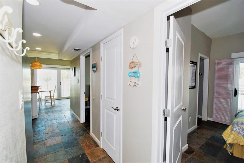 Condo, 2 Bedrooms | Interior