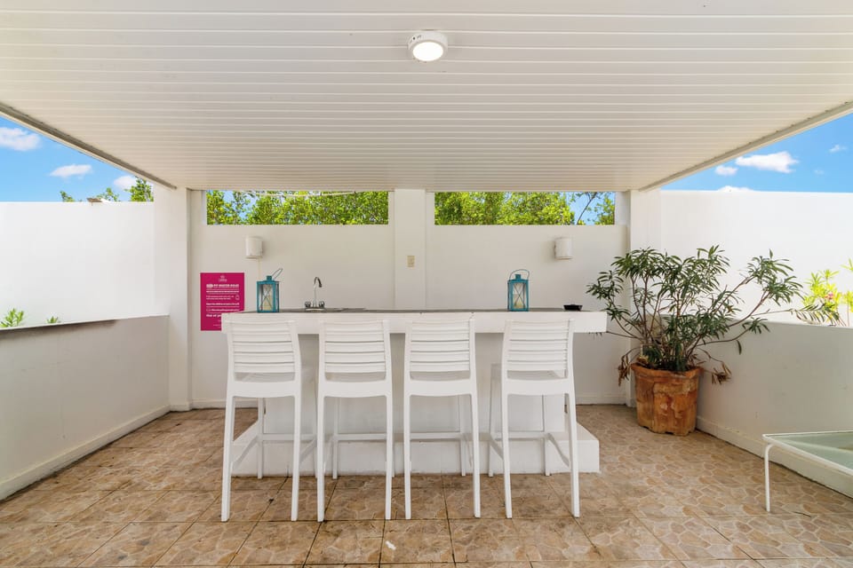 Villa (Multiple Bedrooms) | Property amenity