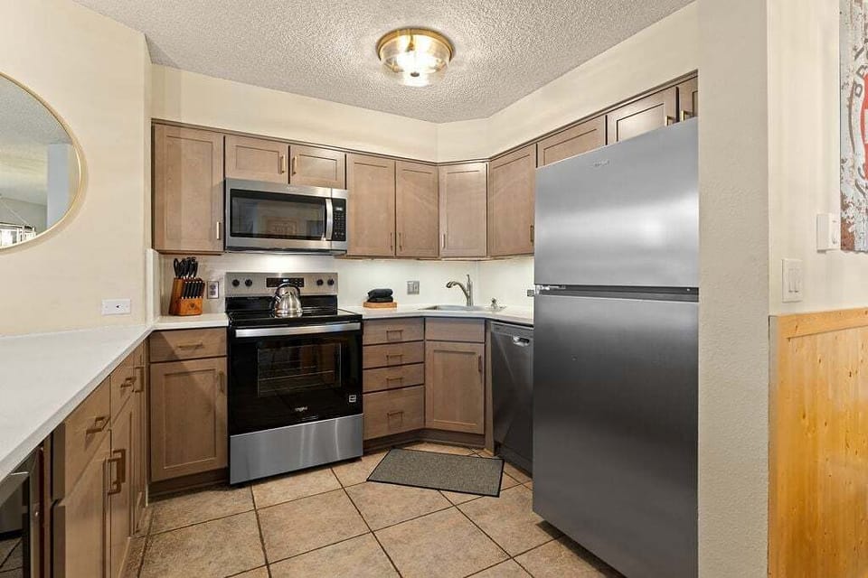 Kitchen - Pine Ridge 15A - Breckenridge Vacation Rental