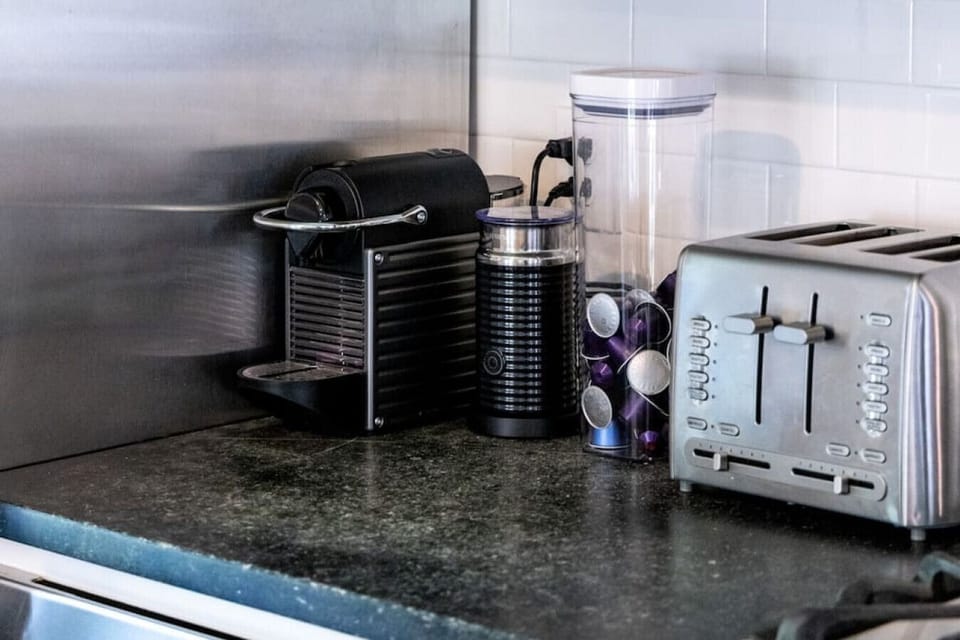 Nespresso machine & toaster