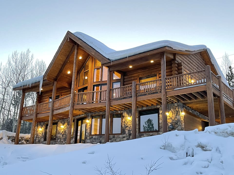 Welcome to your Grand Lake getaway! 