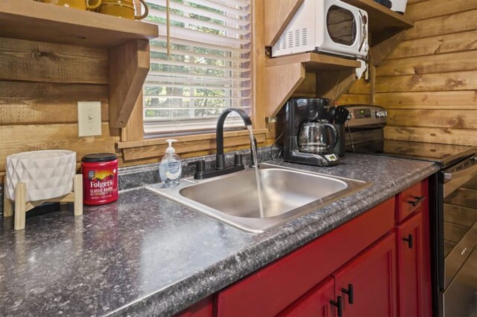 Regular drip coffee pot