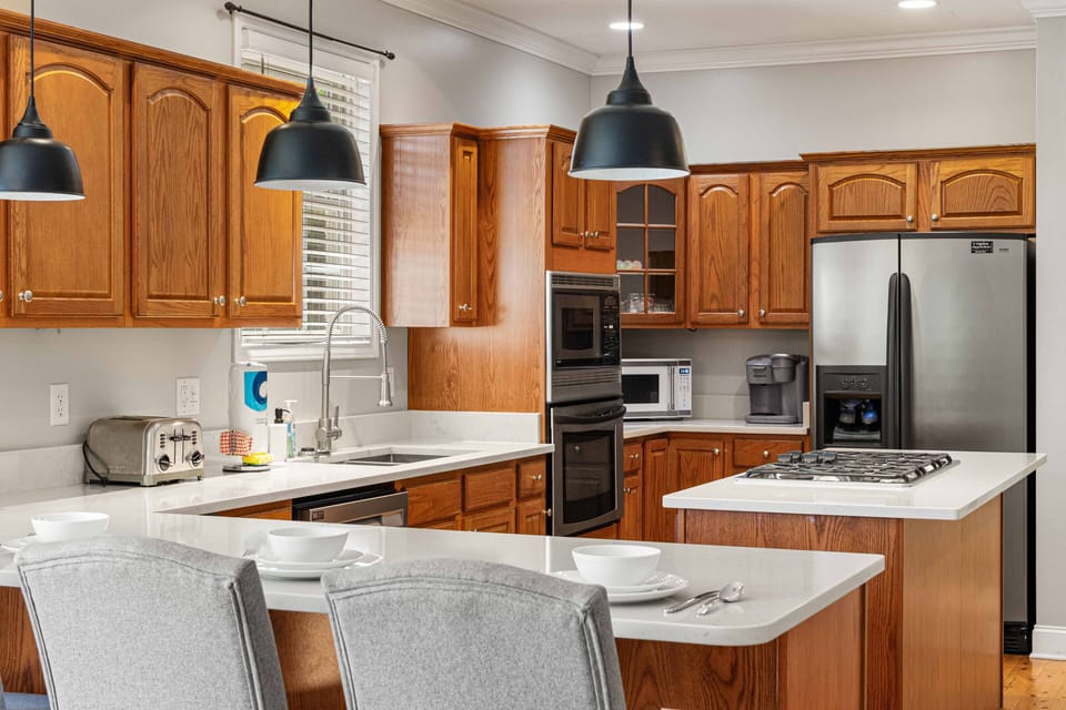 Enjoy counter seating for 4 and an open layout that seamlessly connects the kitchen, dining room and living room.