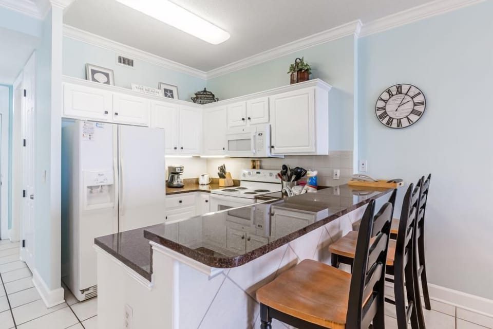 Island Royale 1004 Kitchen Counter Seats 3
