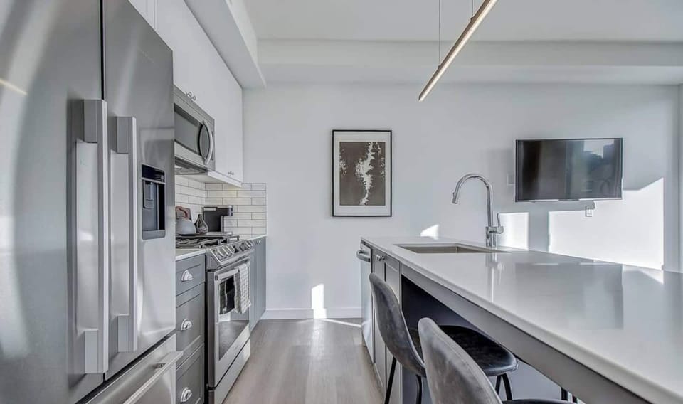 Suite 3 - Upscale Loft Style 