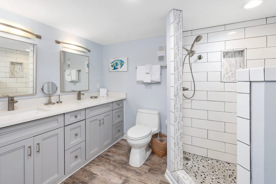 Beach Club 236 - Primary Bathroom