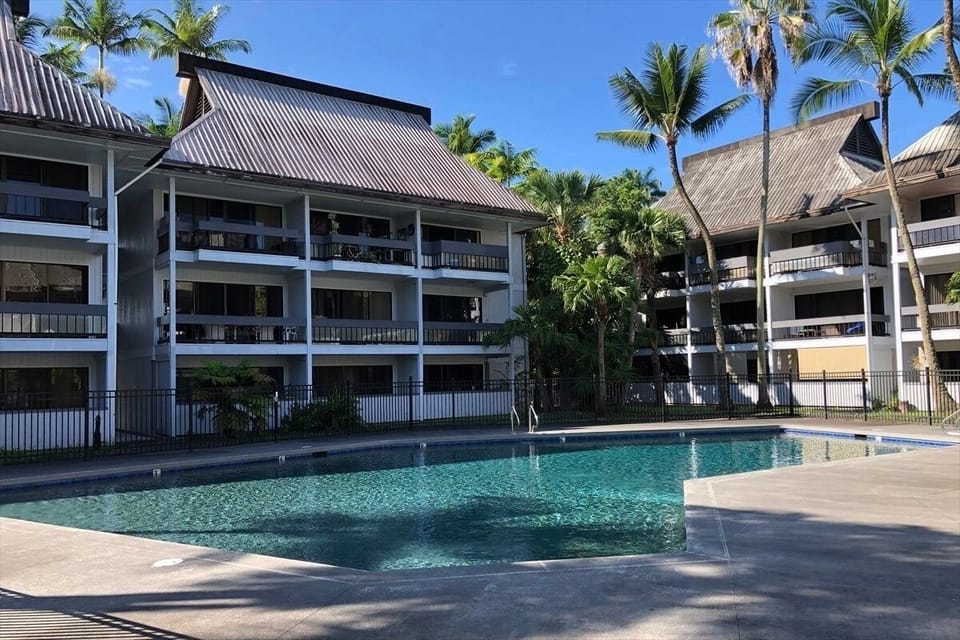 Community pool