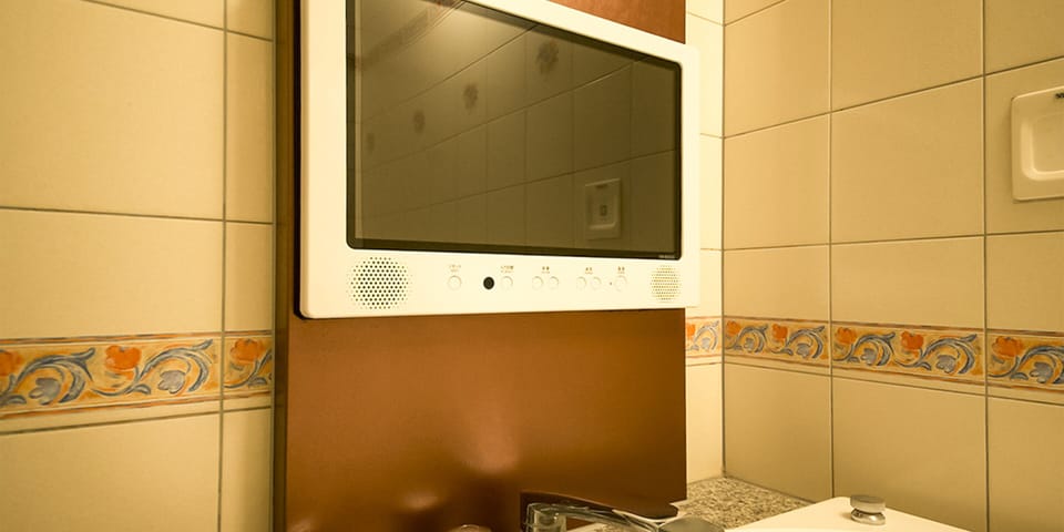 Luxury Double Room | Down comforters, WiFi (free)