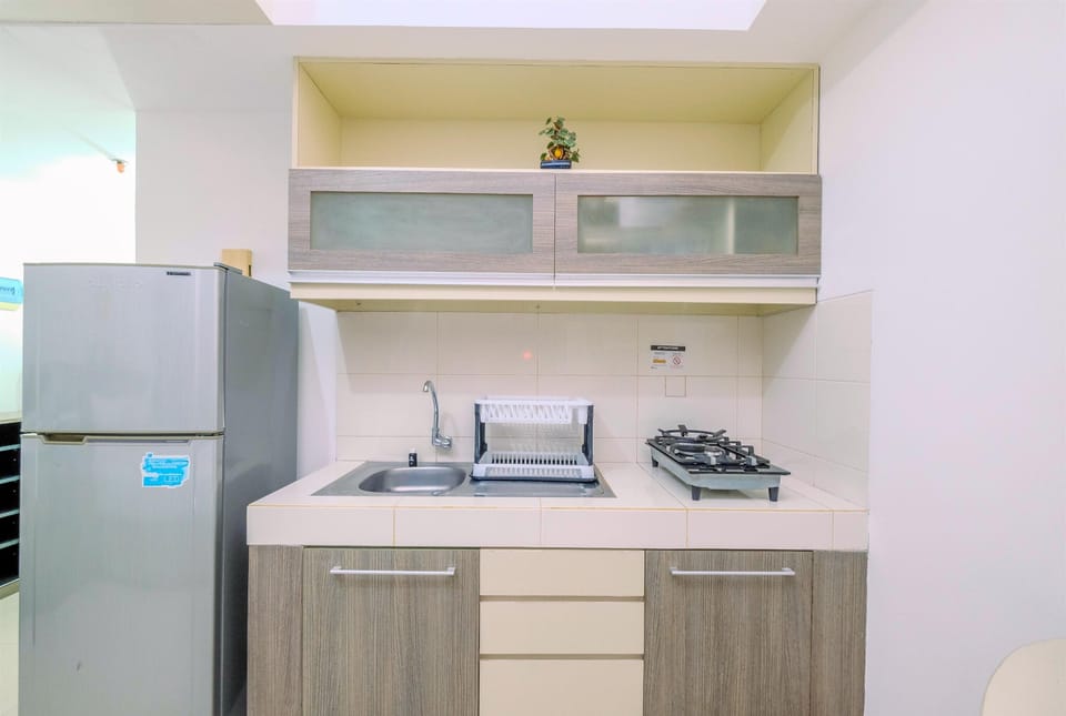 Room | Private kitchen | Fridge, stovetop, dishwasher, cookware/dishes/utensils