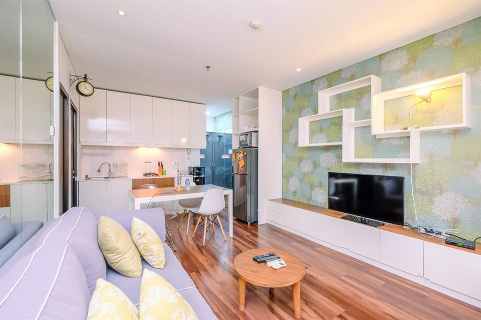 Room | Living room | TV