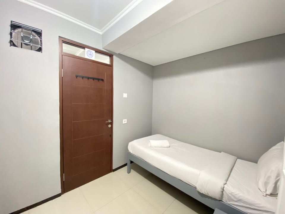 Room | 2 bedrooms, free WiFi, bed sheets