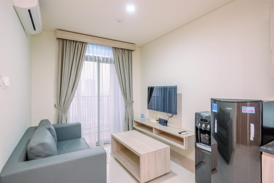 Room | Living room | TV