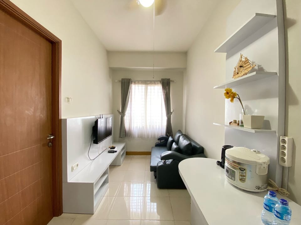 Room | Living room | TV