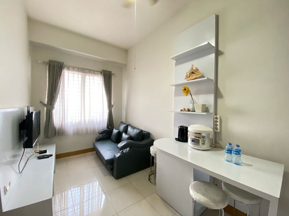 Room | Living room | TV