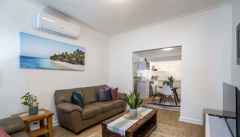 Front loungeroom