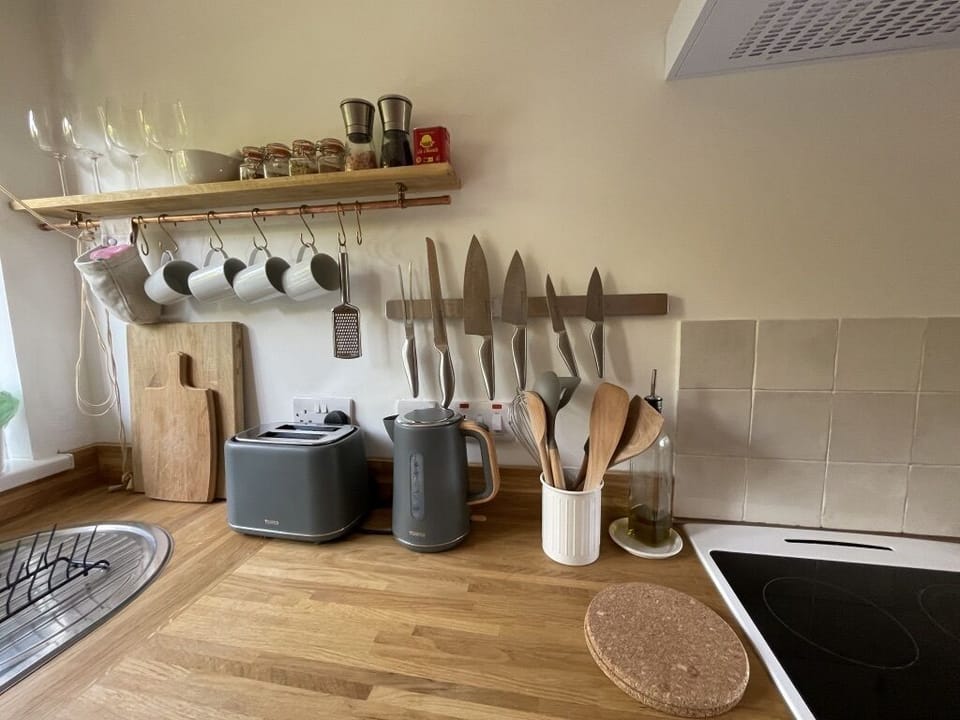 Fully equipped kitchen