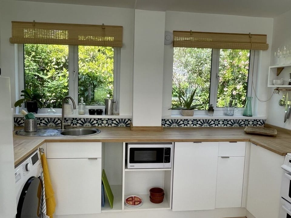 Kitchen (2)
