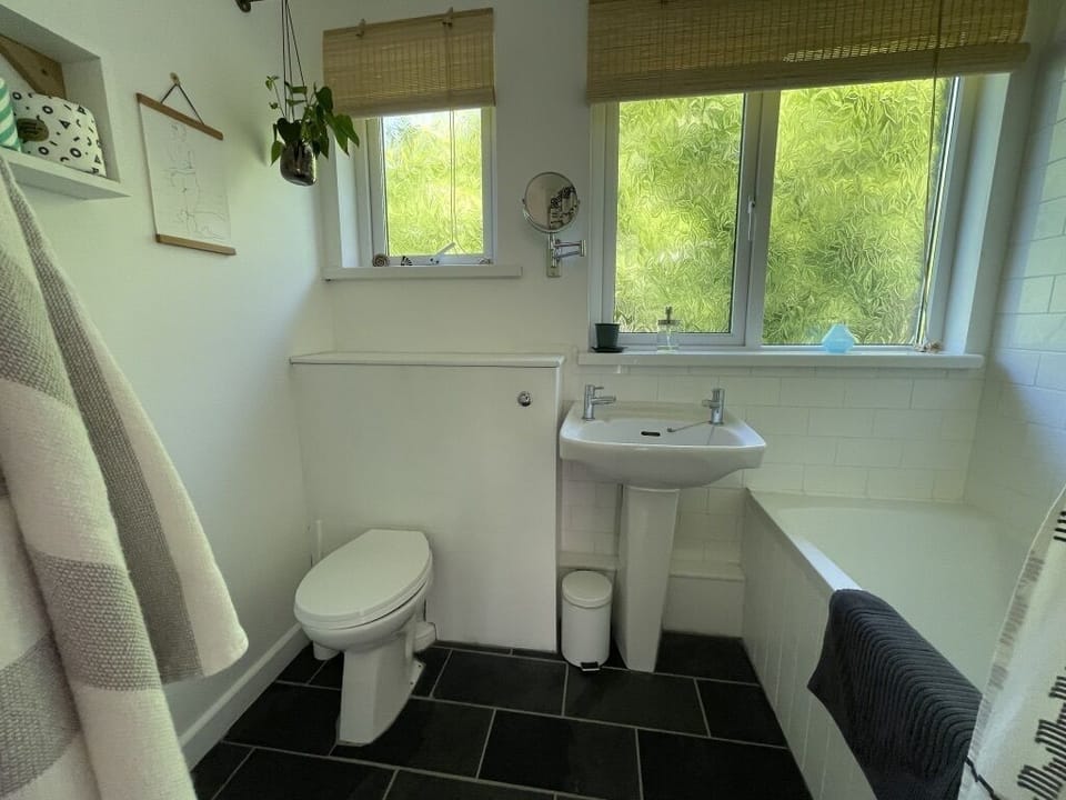 Bathroom (3)