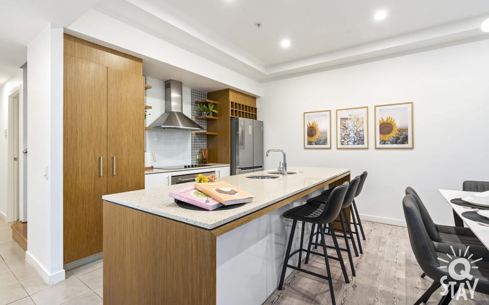 Fully equipped modern kitchen