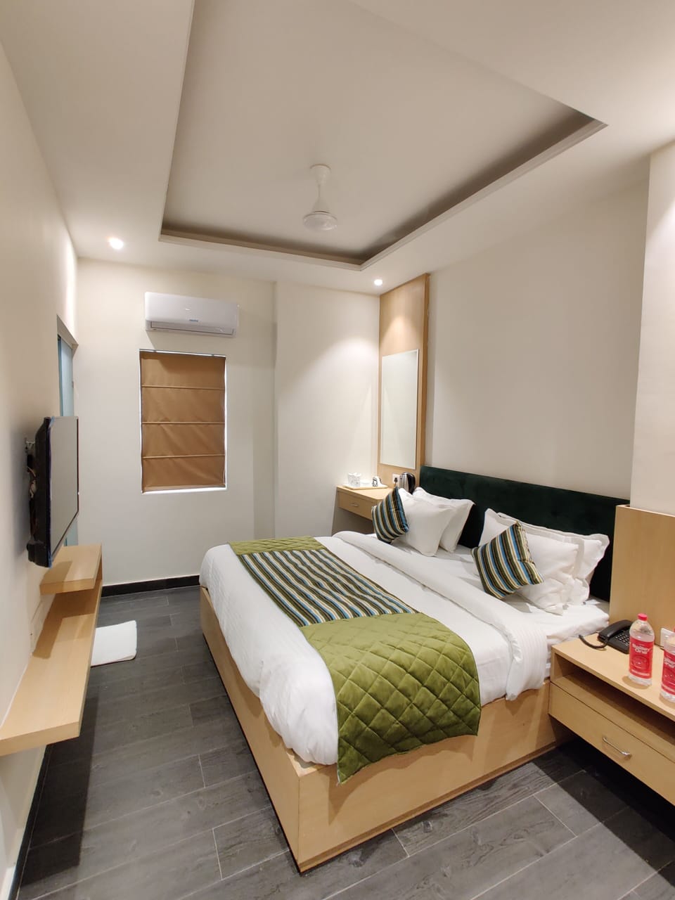 Superior Room | Egyptian cotton sheets, premium bedding, free WiFi, bed sheets