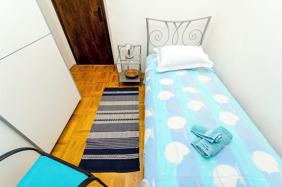 3 bedrooms, iron/ironing board, free WiFi