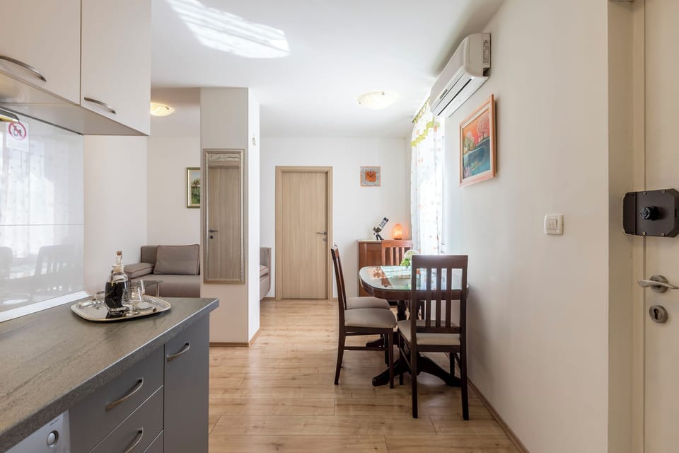 Apartment (A1) | Private kitchen | Espresso maker, fridge, microwave, oven