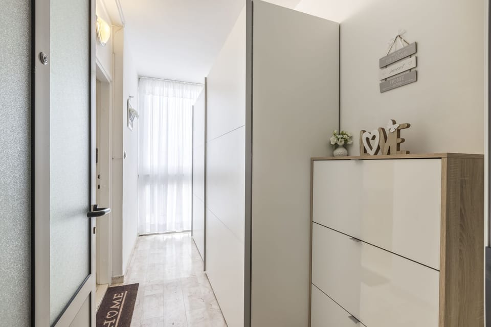 Apartment (A1) | Hallway