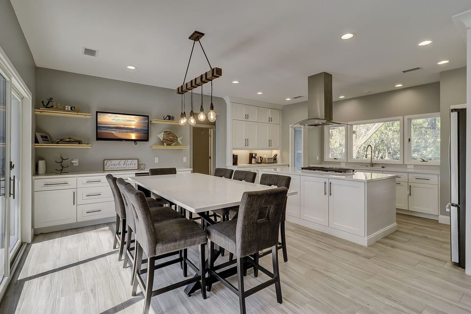 Double Dining Area