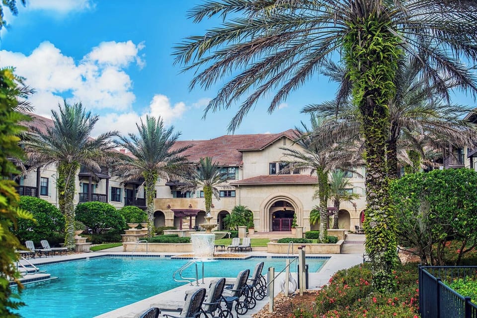 Laterra Pool c