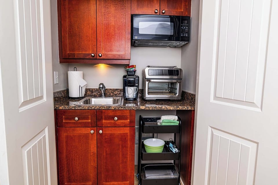 Kitchenette