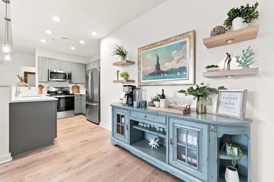 Coffee Bar to Full Kitchen