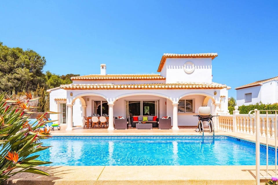 Villa Elemed image