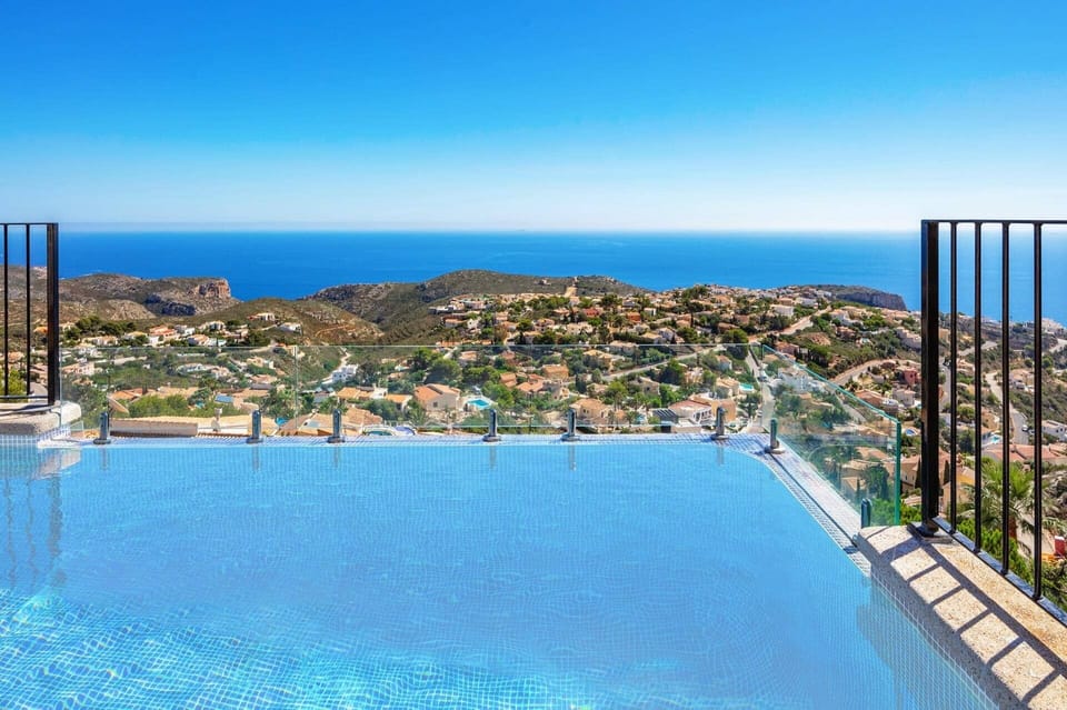 Villa Amanecer image