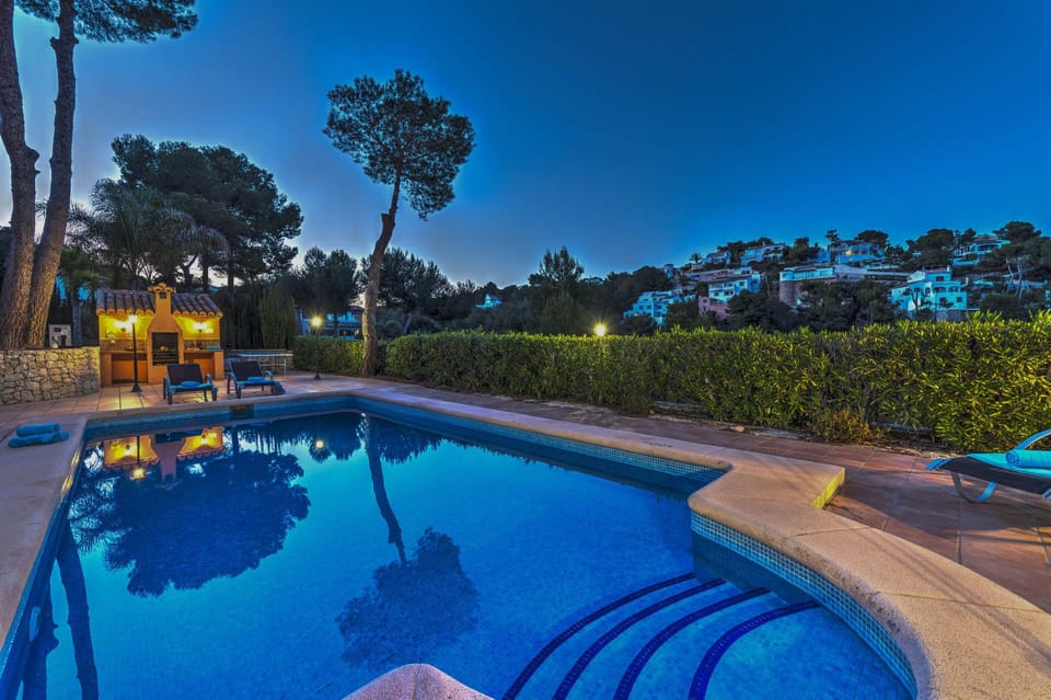 Villa Cambra image