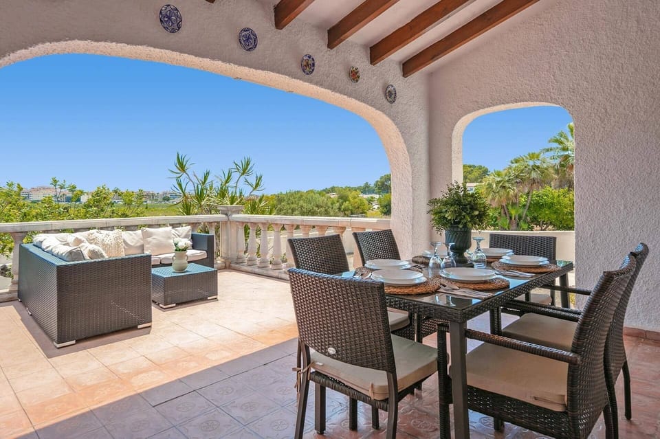 Villa Elche image