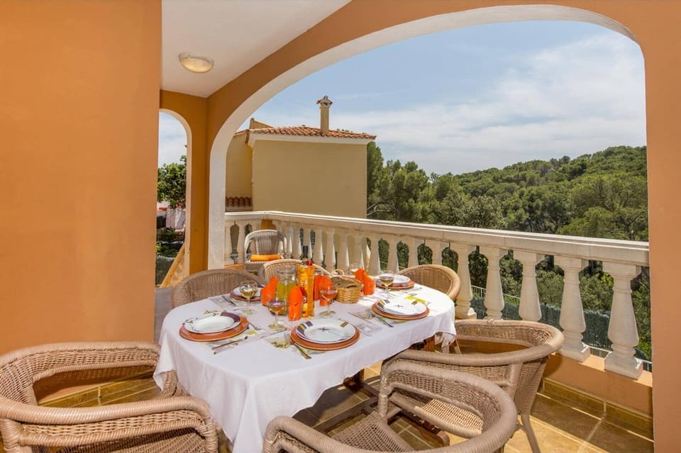 Villa Carmen Galdana image