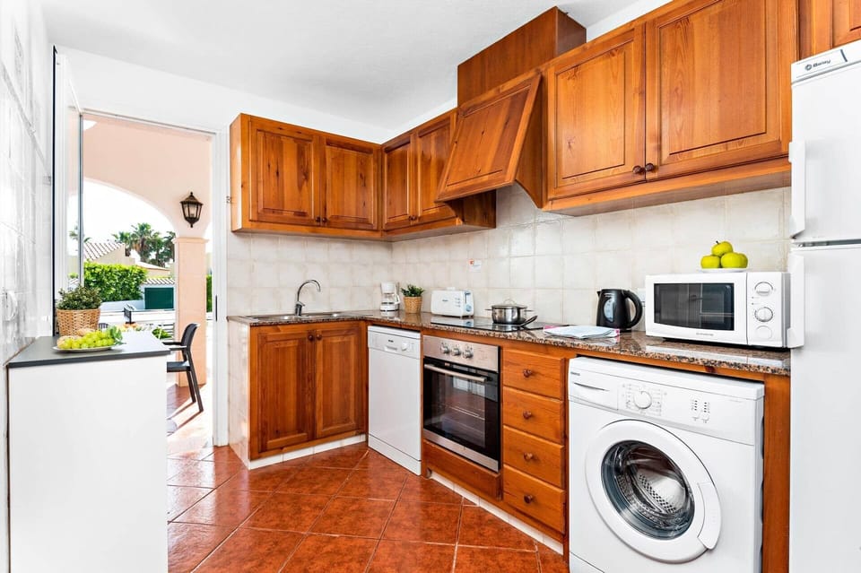 Villa Llentrisca image