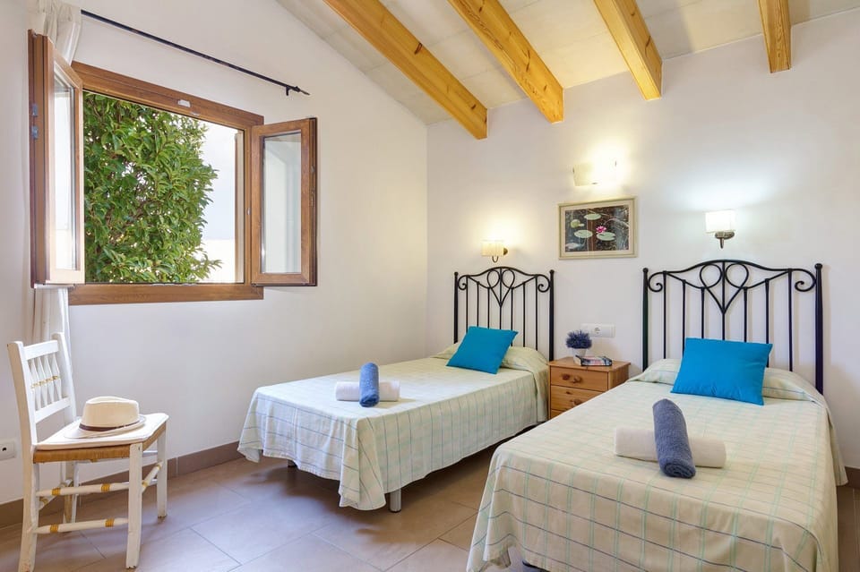 Villa Mares image
