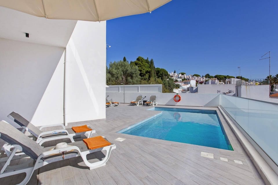 Villa Dona Leonor image