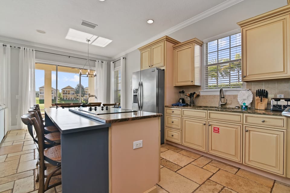 Kitchen 1